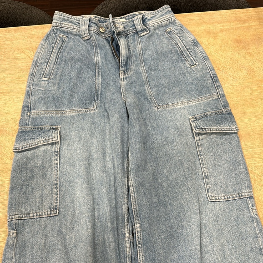 Jeans - Picture 2 of 4